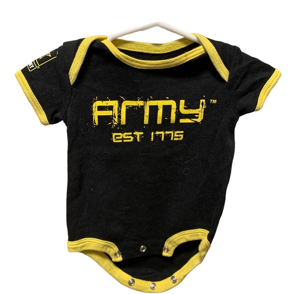 NWOT, never worn, ARMY onesie, 0-3 month - Picture 1 of 5
